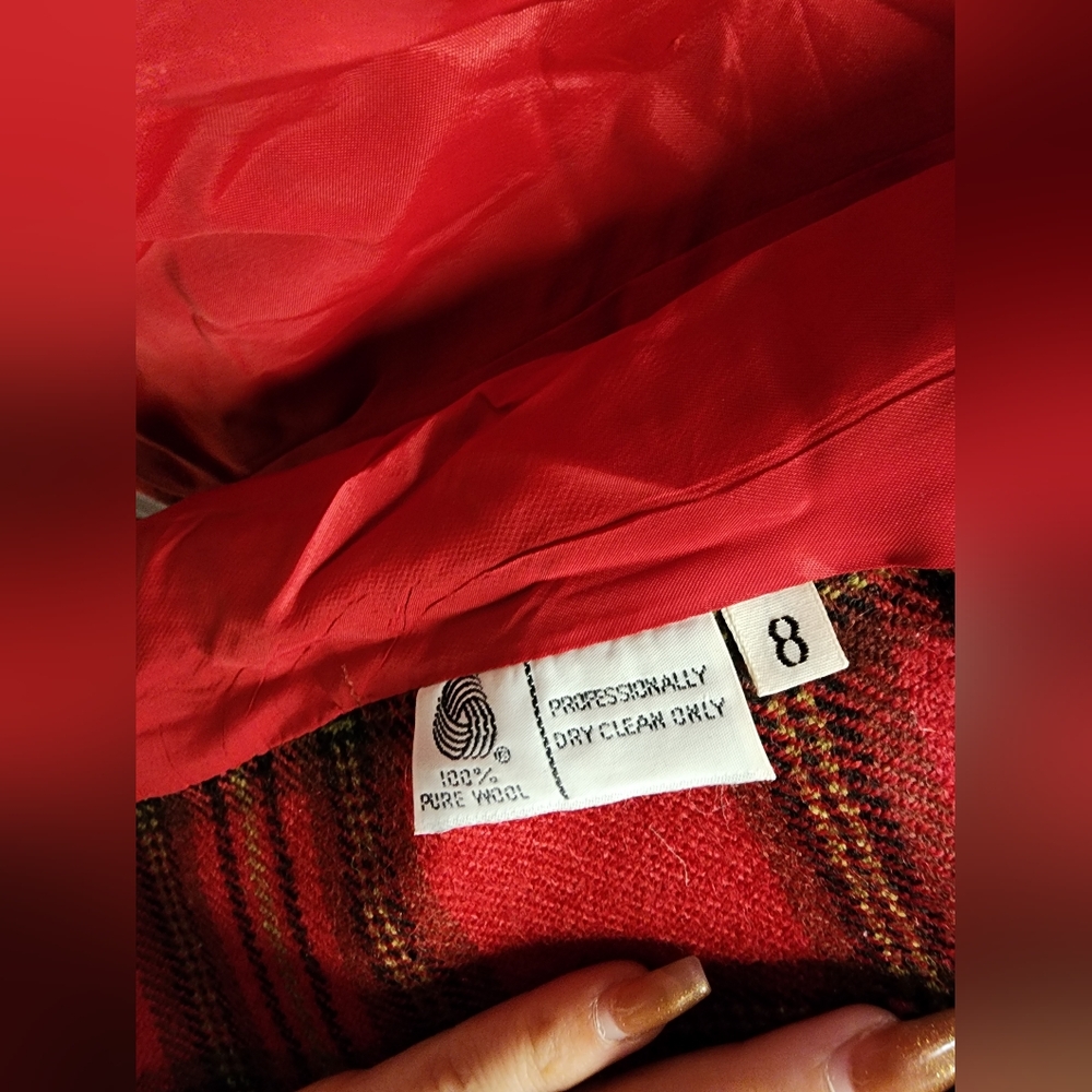 Vintage Albert Nipon Jacket 100% Wool, Size 8 - image 3